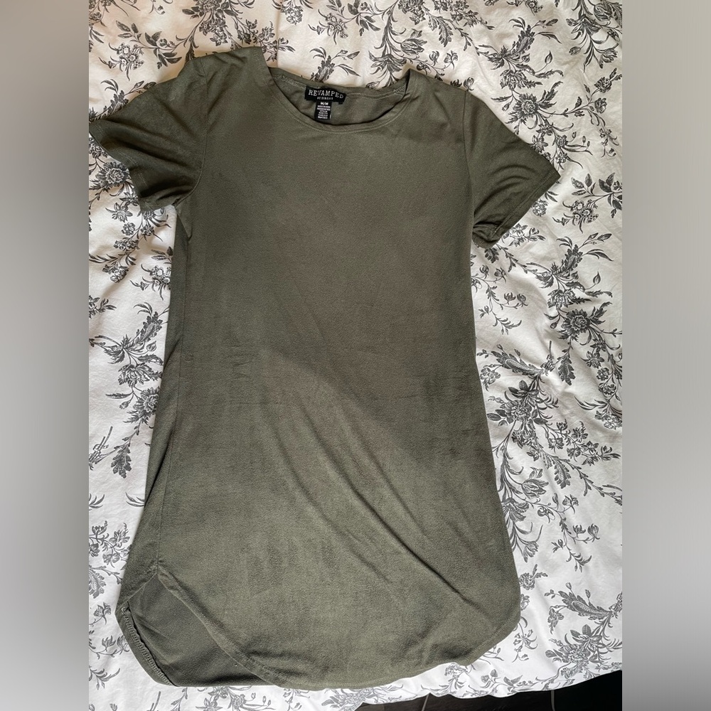 VELVET ARMY GREEN T SHIRT